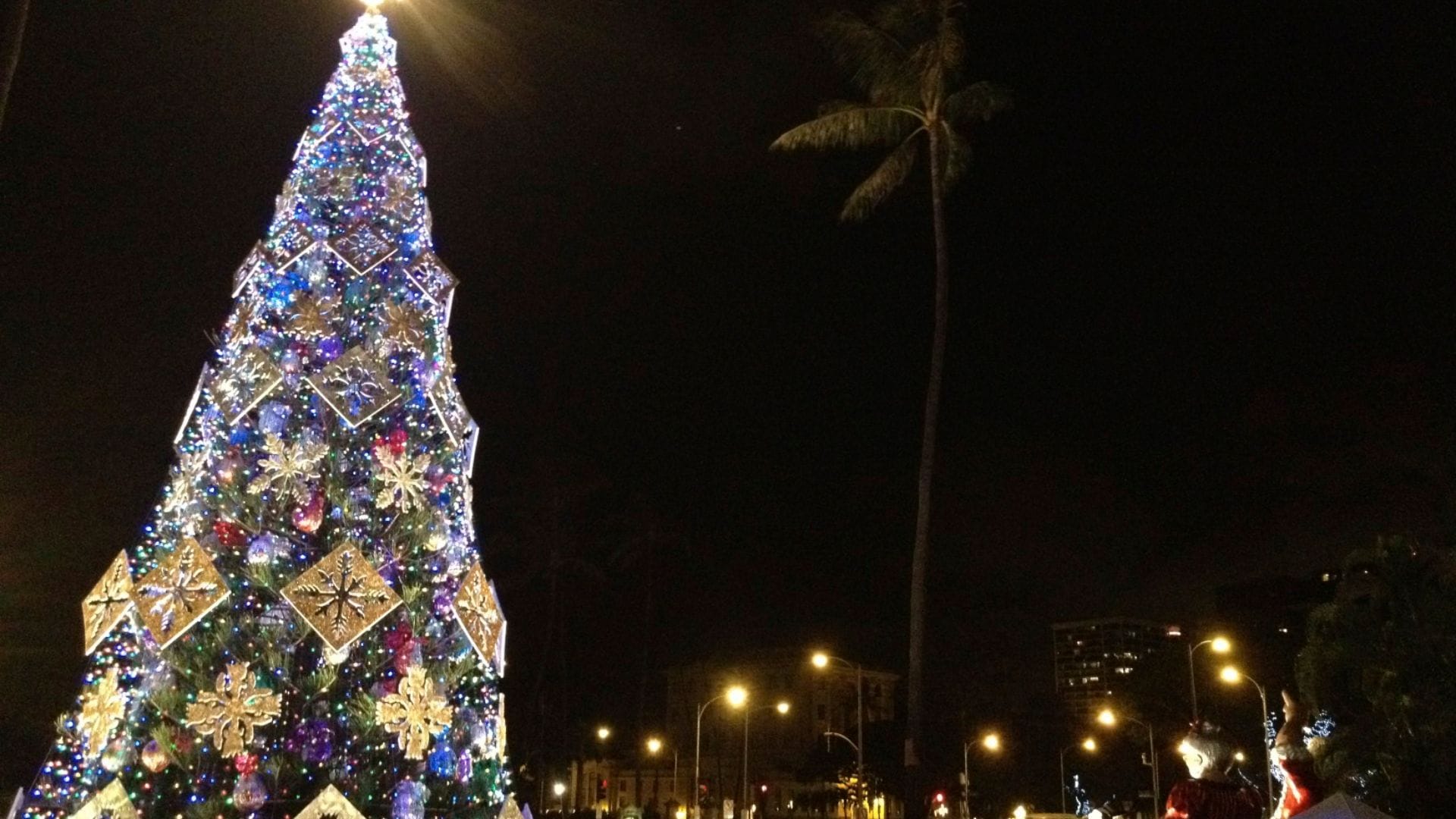 Honolulu-city-lights-overview