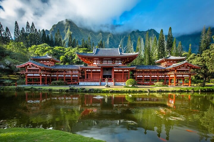 Circle Island Tour w/ Byodo In Temple